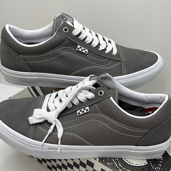 Vans Men’s Skate Old Skool 
Pewter/True White
VN0A5FCB195 Sneakers - Picture 10 of 16